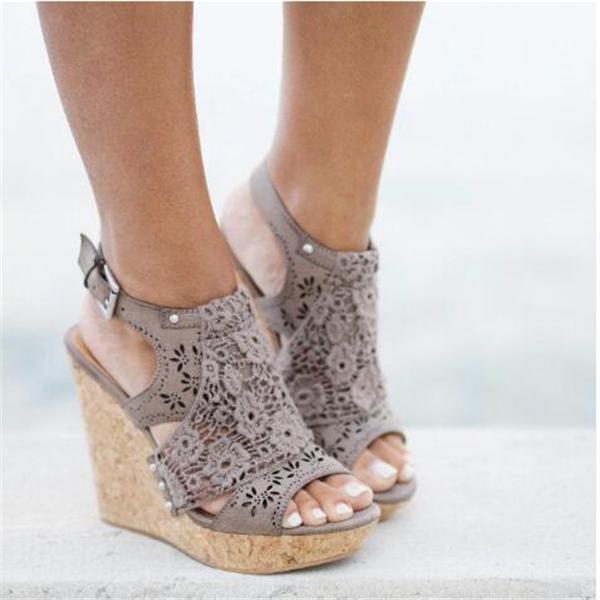Susiecloths Candace Taupe Wedges