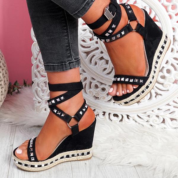 Susiecloths Daily Numy Wedge Rock Studs Sandals