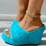 Susiecloths Round Toe Fluffy Wedge Slippers