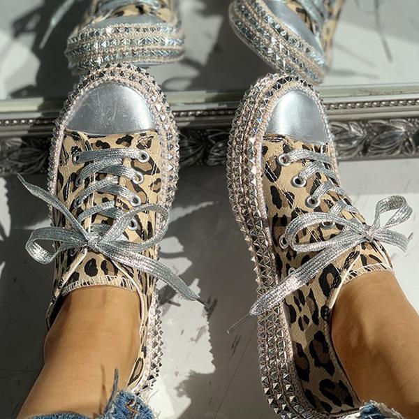 Susiecloths Leopard Rivet Embellished Lace-Up Sneakers