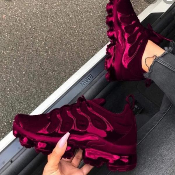 Susiecloths Solid Color Air Cushion Burgundy Sneakers